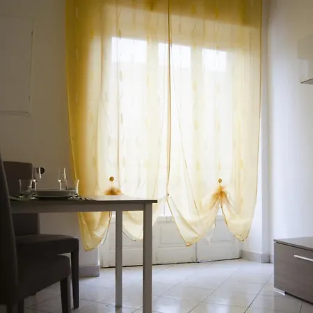 Parella Apartment